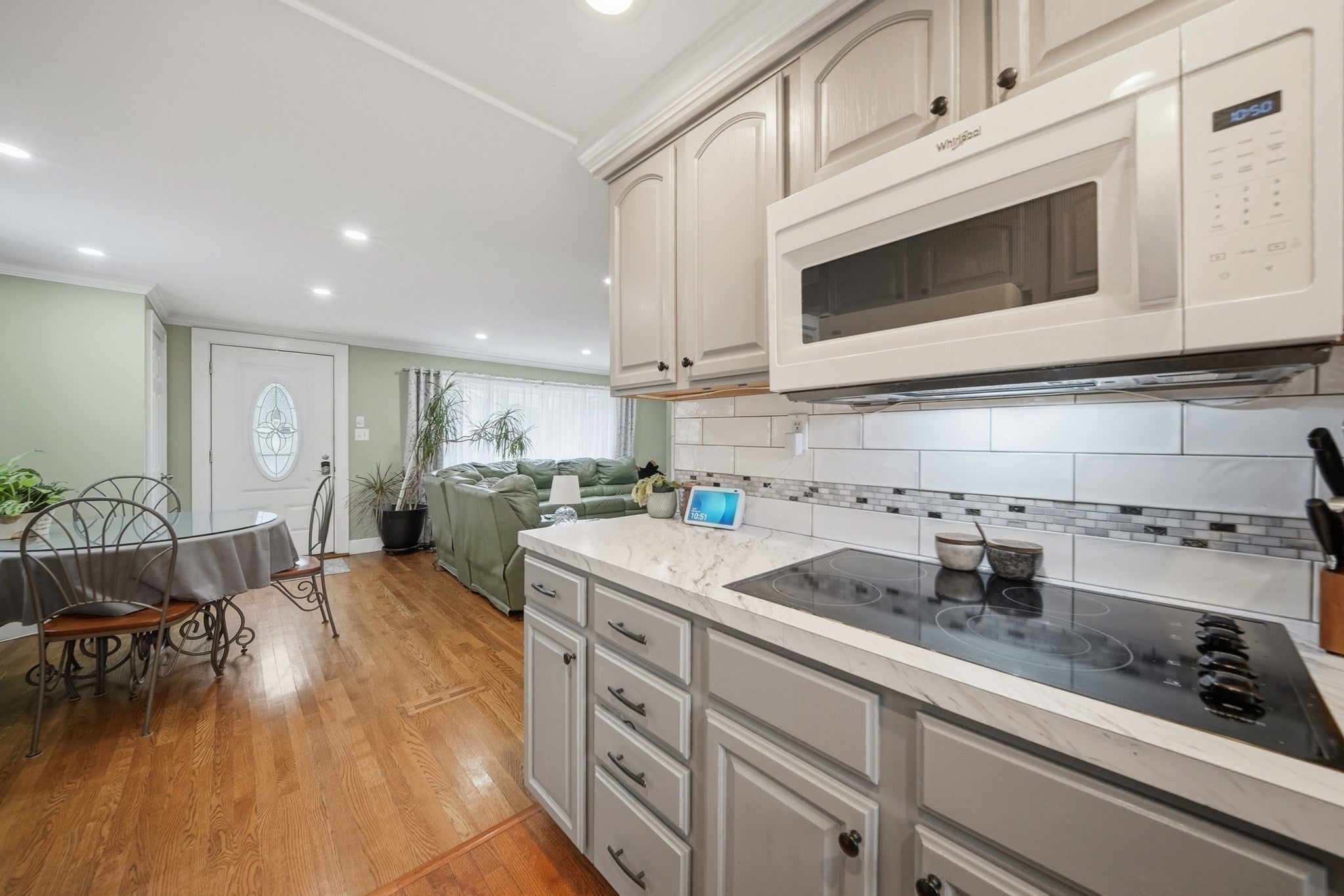 15 Bow ST, Danvers, MA Photo #6