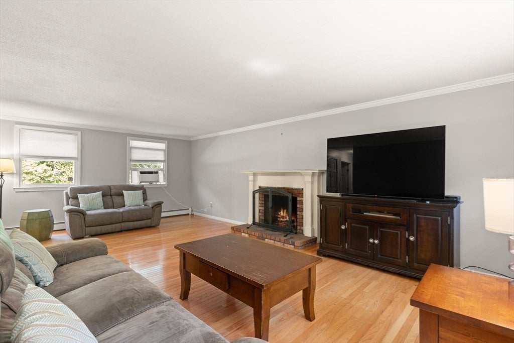 42 Summer St, Foxboro, MA, 42 Summer St, Foxboro, MA Photo #22