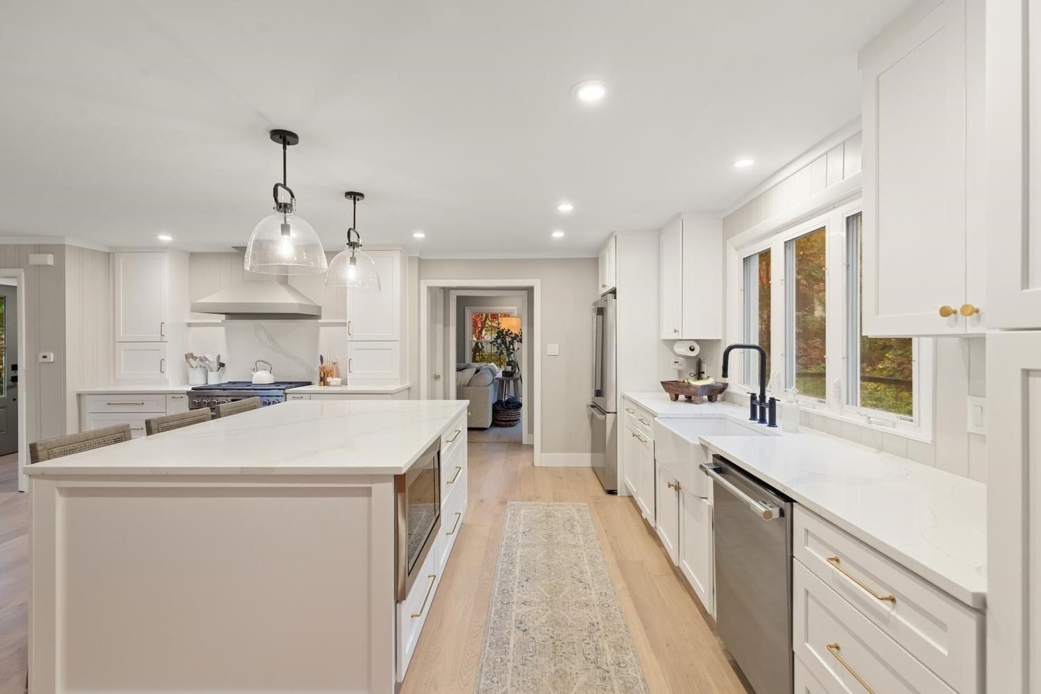 124 Hillside Rd, North Andover, MA, 124 Hillside Rd, North Andover, MA Photo #4