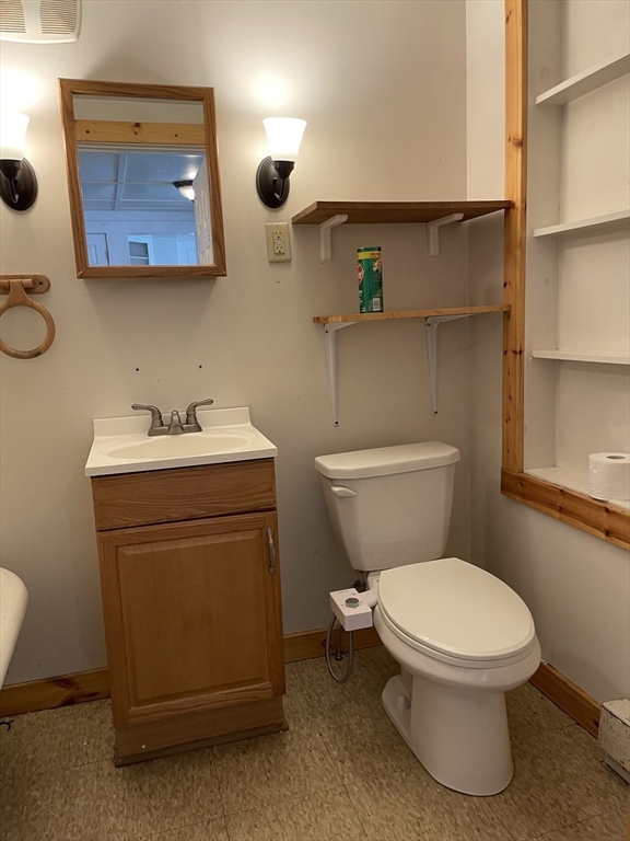 2 Franklin Street, Buckland, MA Photo #12