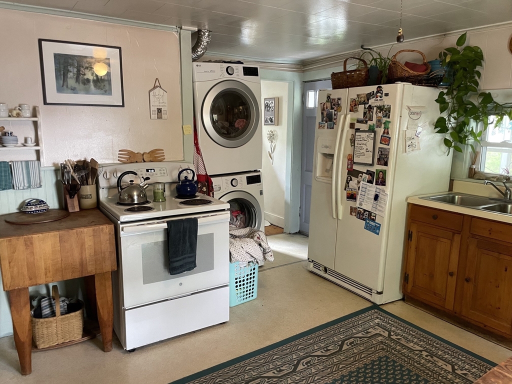 2 Franklin Street, Buckland, MA Photo #22