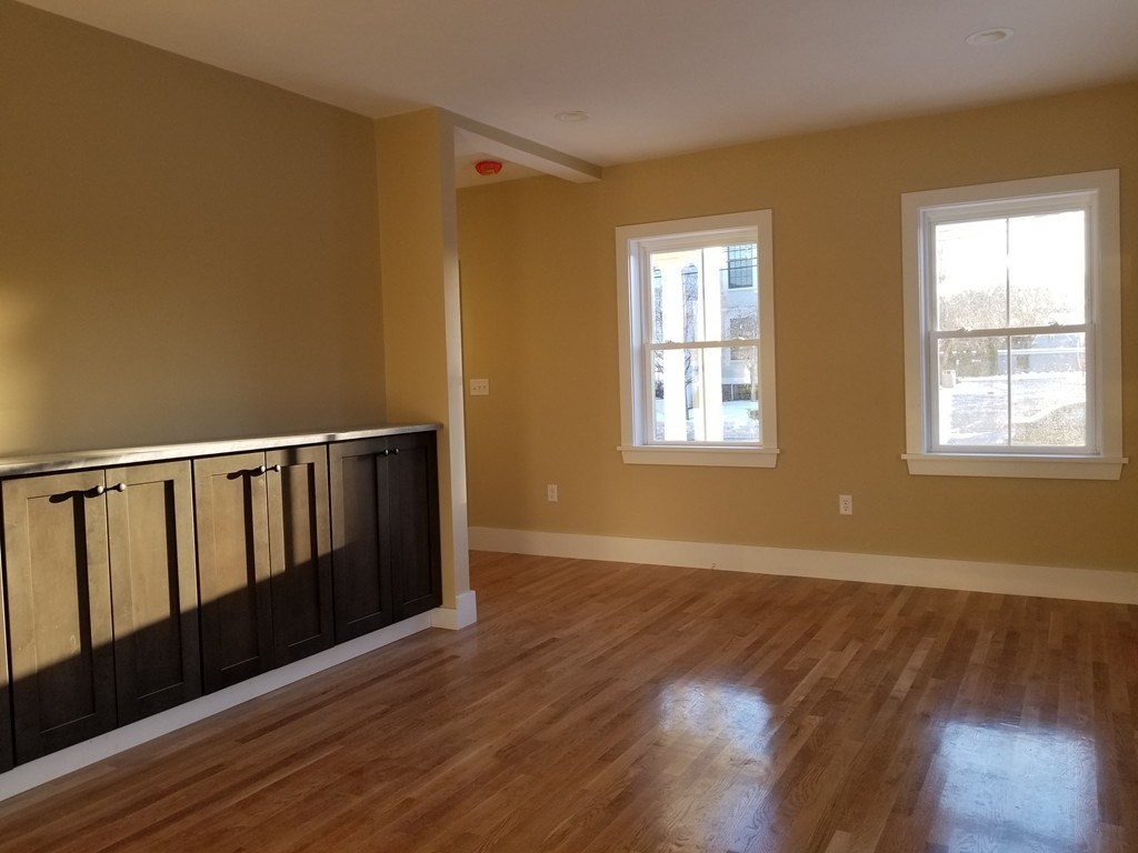 98 Main Street 98