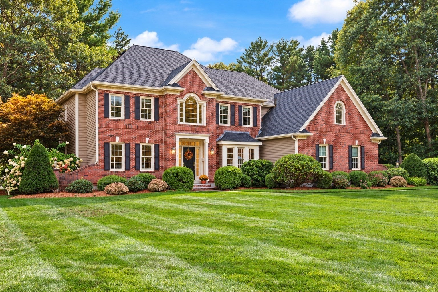15 Comstock Dr