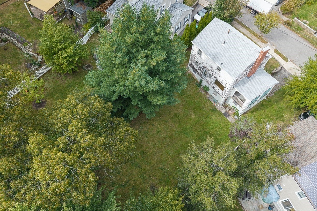 106 Walnut Hill Rd