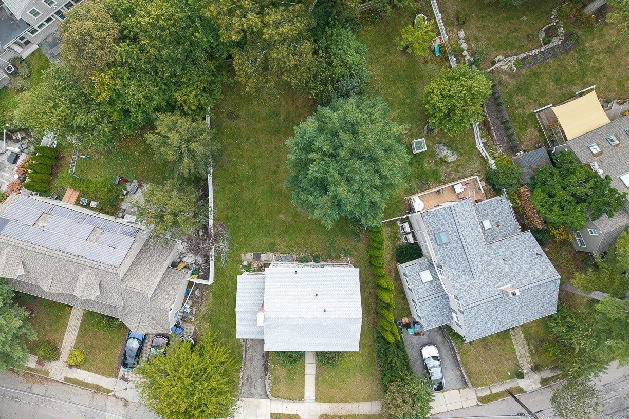 106 Walnut Hill Rd