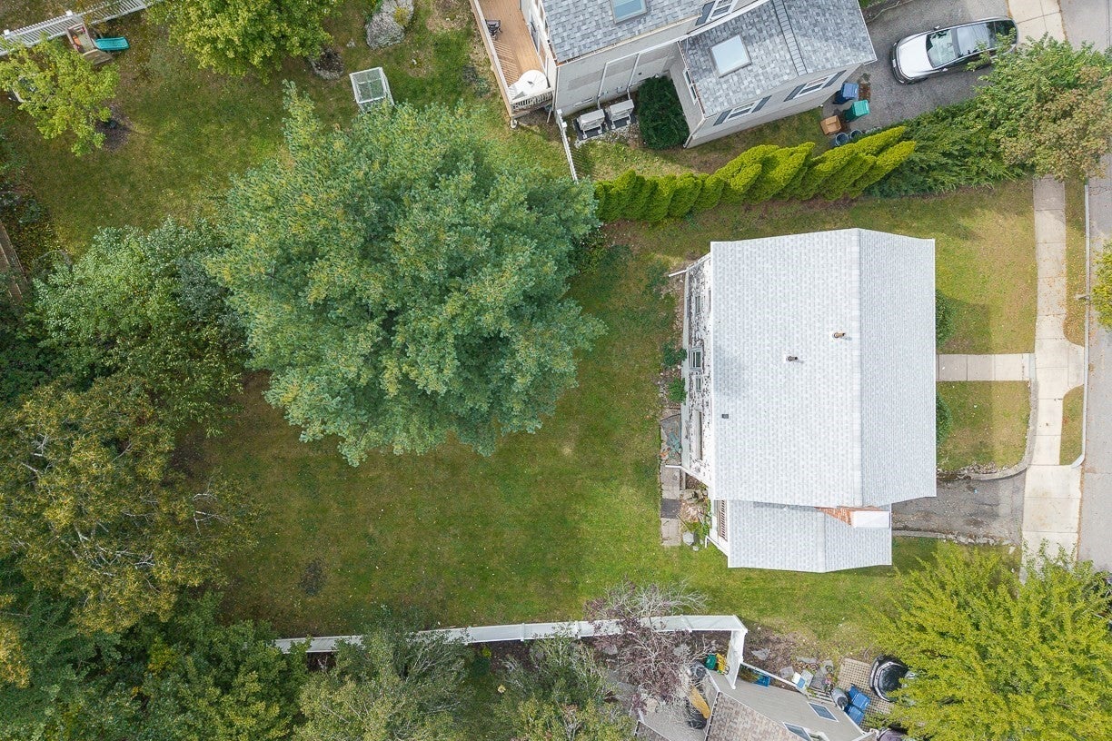 106 Walnut Hill Rd