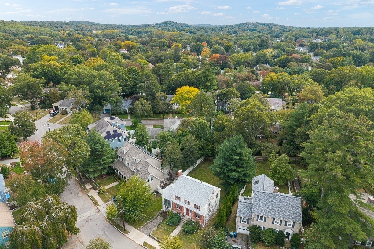 106 Walnut Hill Rd