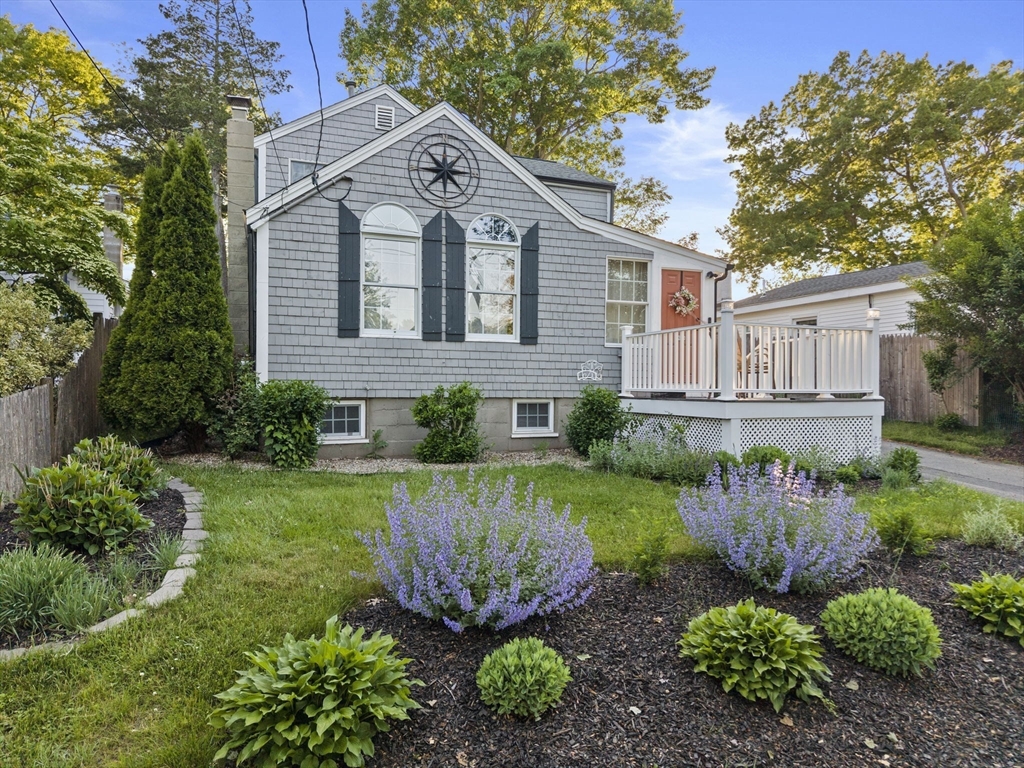 129 Greenvale Ave