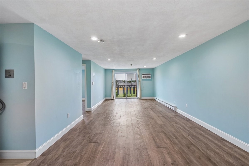 33 Lodgen Ct 2D