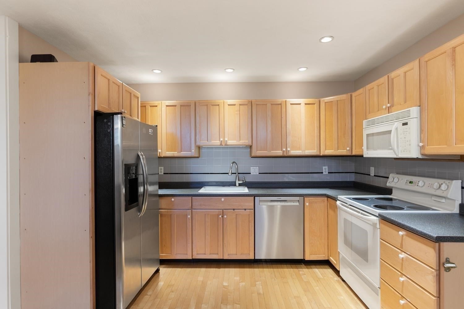 663 Boston St #1, Lynn, MA, 663 Boston St #1, Lynn, MA Photo #3