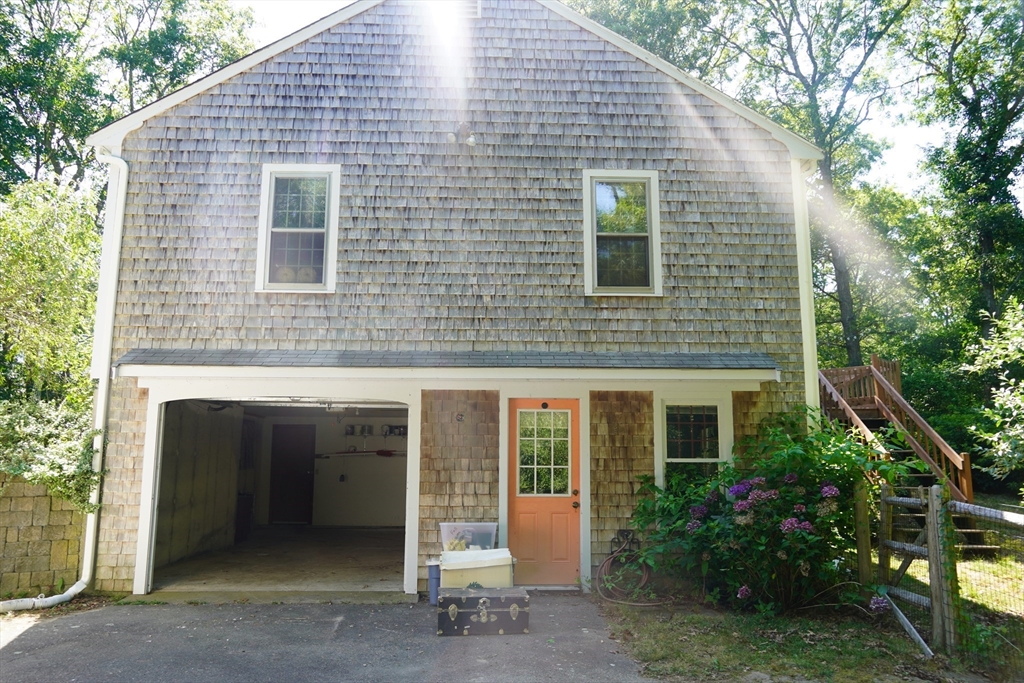 14 Many Oaks Cir