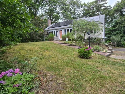 14 Many Oaks Cir Yarmouth MA 02675