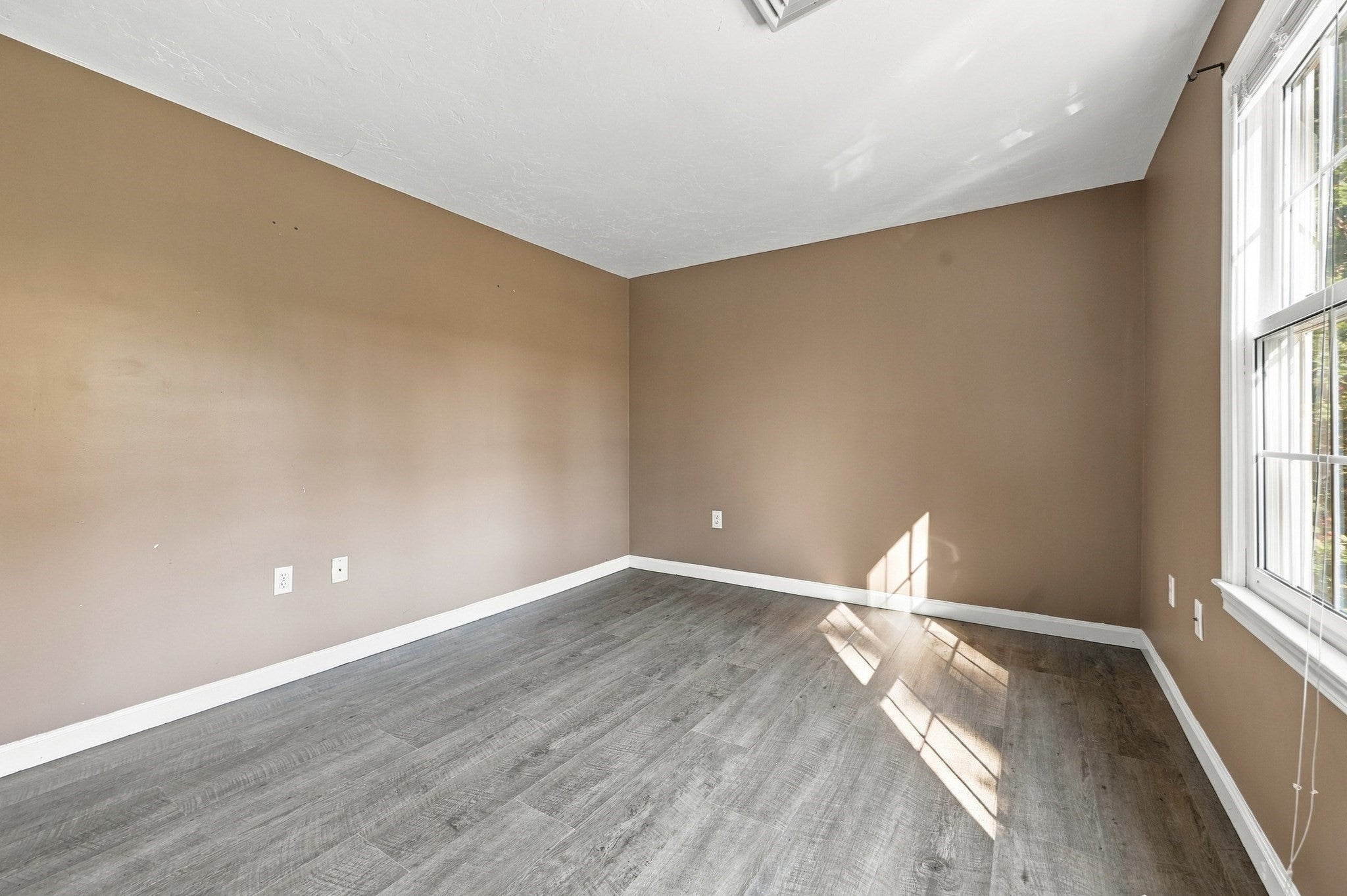26 Hooksett Circle, Medway, MA, 26 Hooksett Circle, Medway, MA Photo #28