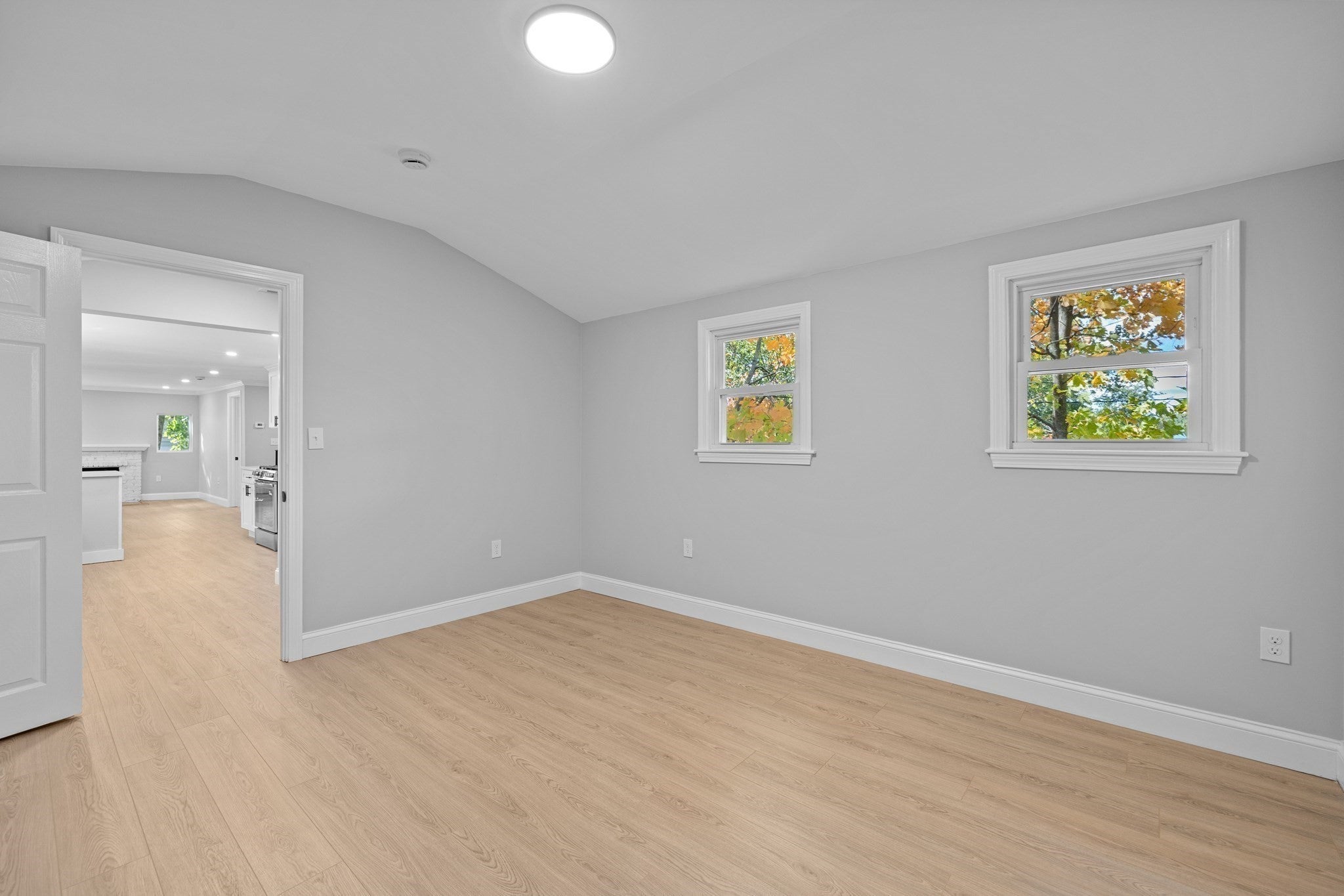 9 Walden Pond Ave, Saugus, MA, 9 Walden Pond Ave, Saugus, MA Photo #22