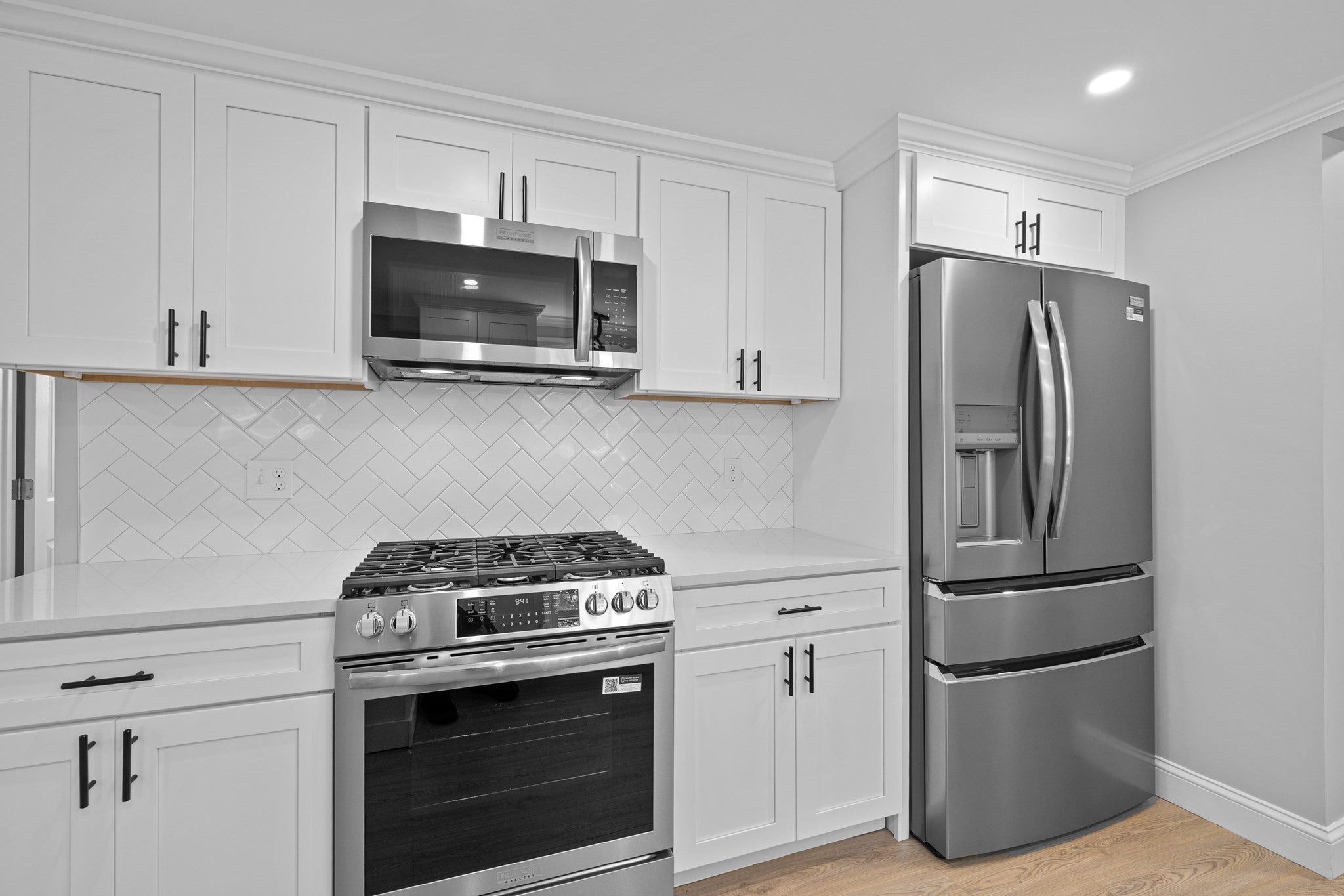 9 Walden Pond Ave, Saugus, MA, 9 Walden Pond Ave, Saugus, MA Photo #7