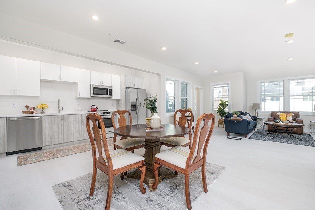 1540 N Shore Road 301