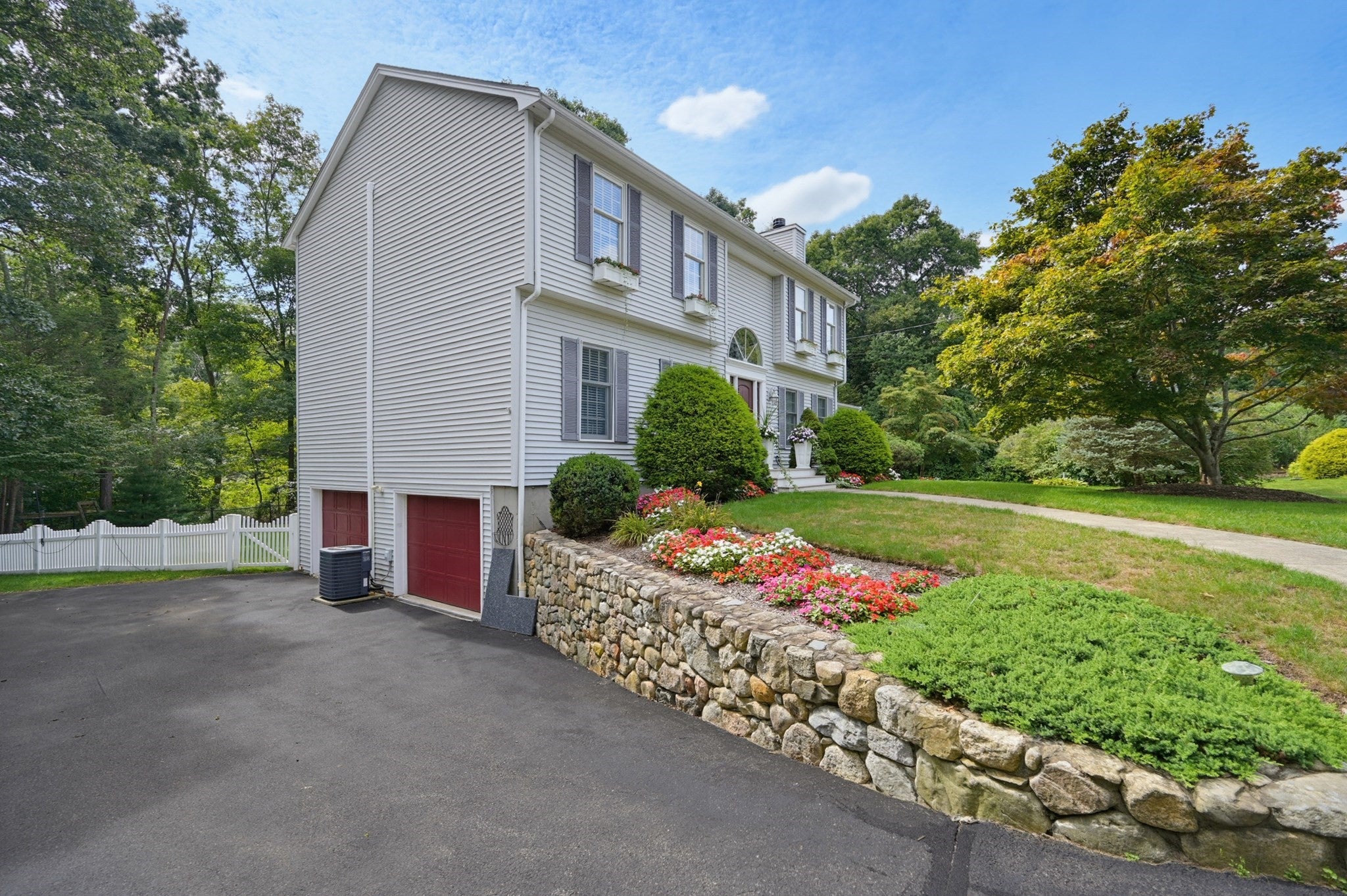 120 Hailes Hill Rd, Swansea, MA, 120 Hailes Hill Rd, Swansea, MA Photo #4
