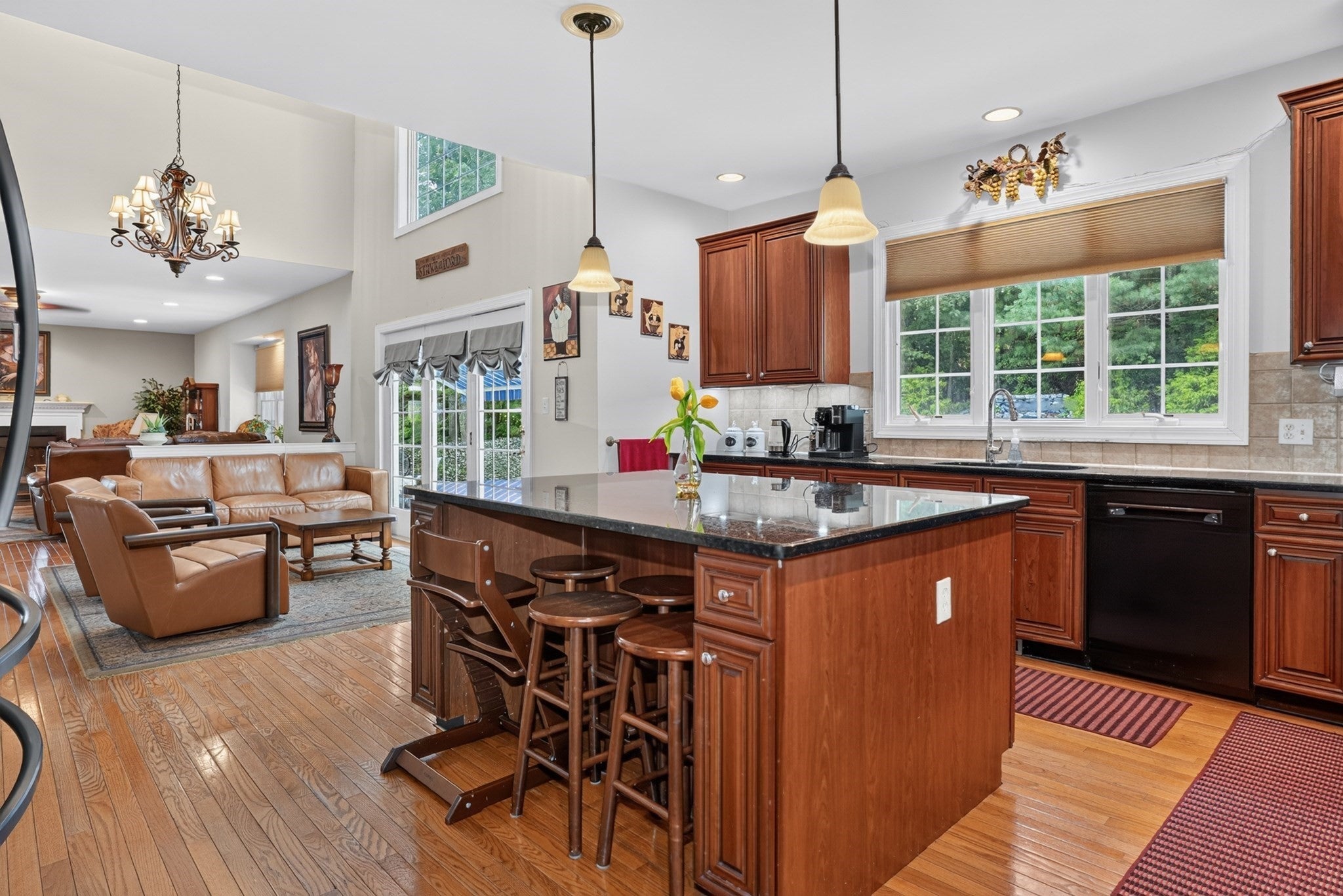 18 Valley View Dr, Grafton, MA, 18 Valley View Dr, Grafton, MA Photo #4