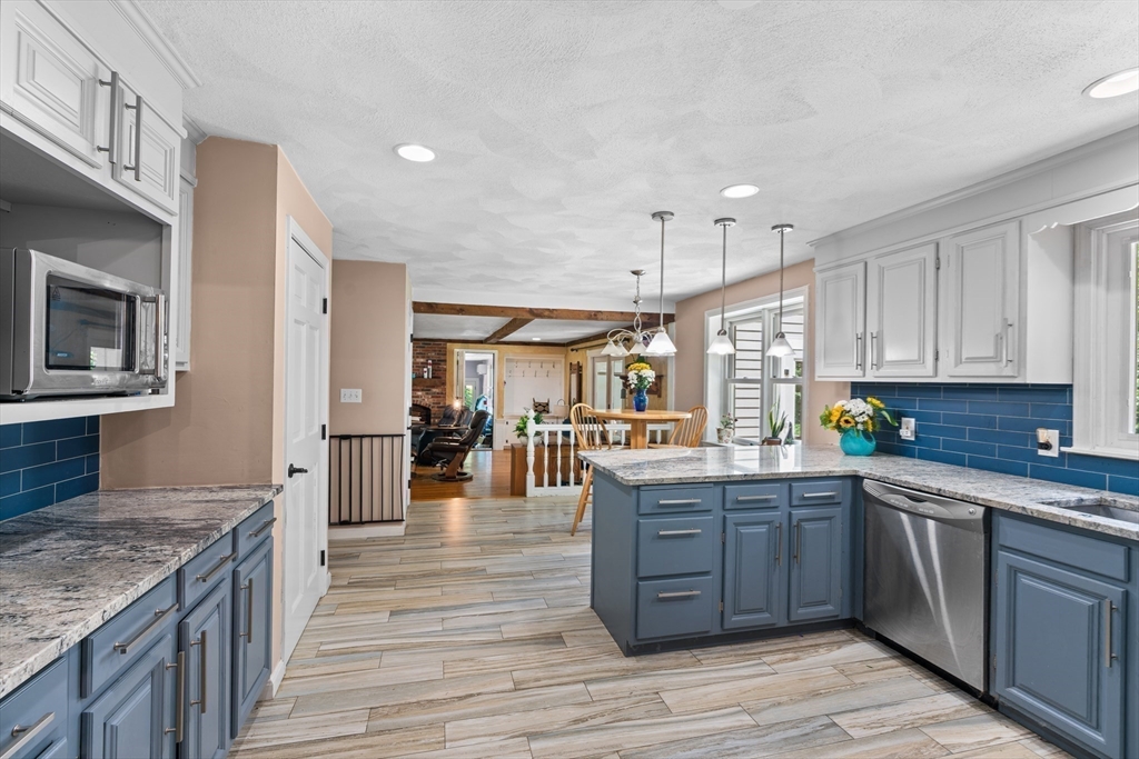 3 Stonehill Rd