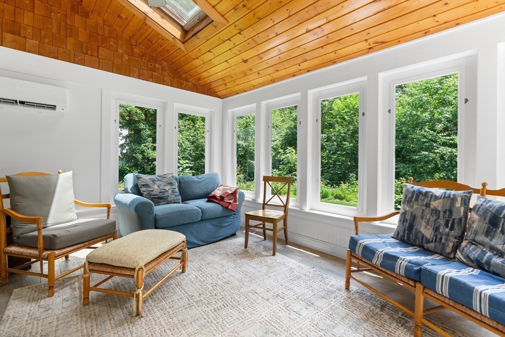 3 Stonehill Rd