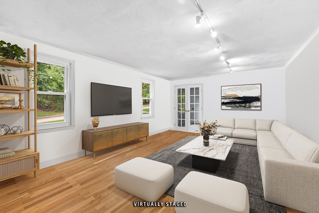 3 Stonehill Rd