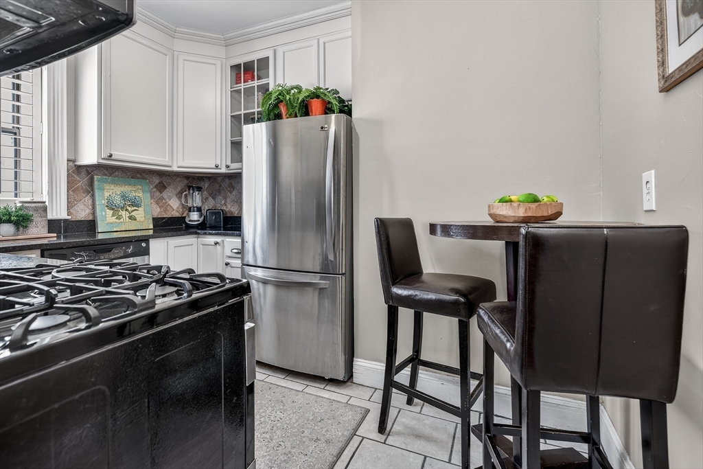 60 Charlesgate E 106