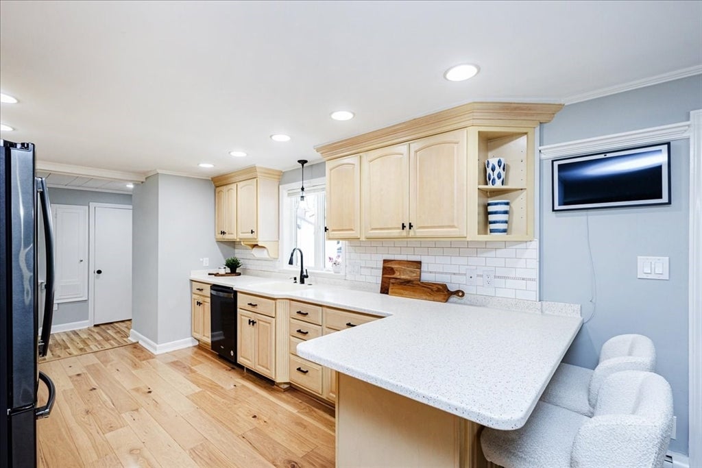 9 Massachusetts Ave, Danvers, MA, 9 Massachusetts Ave, Danvers, MA Photo #8