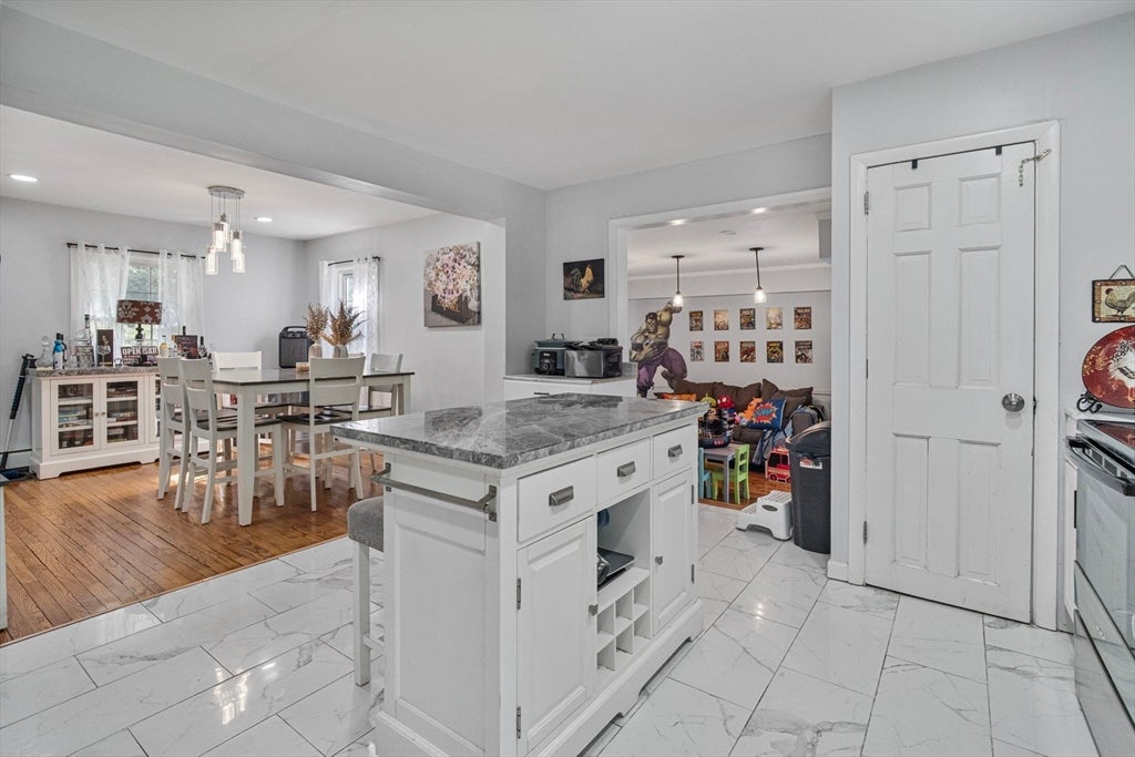 281 Newton Rd, Springfield, MA, 281 Newton Rd, Springfield, MA Photo #10