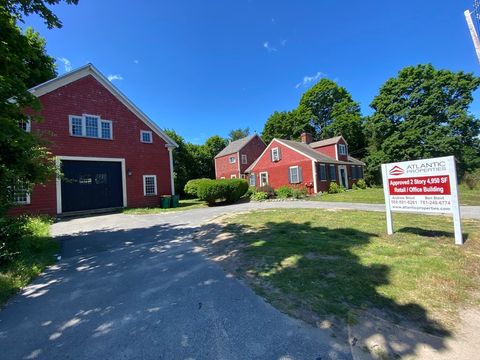 592-592A Plymouth Street Halifax MA 02338