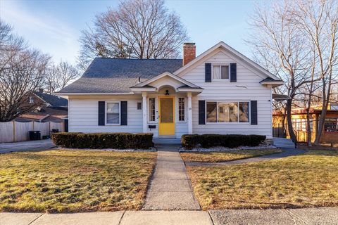 19 Highland Ter Worcester MA 01602