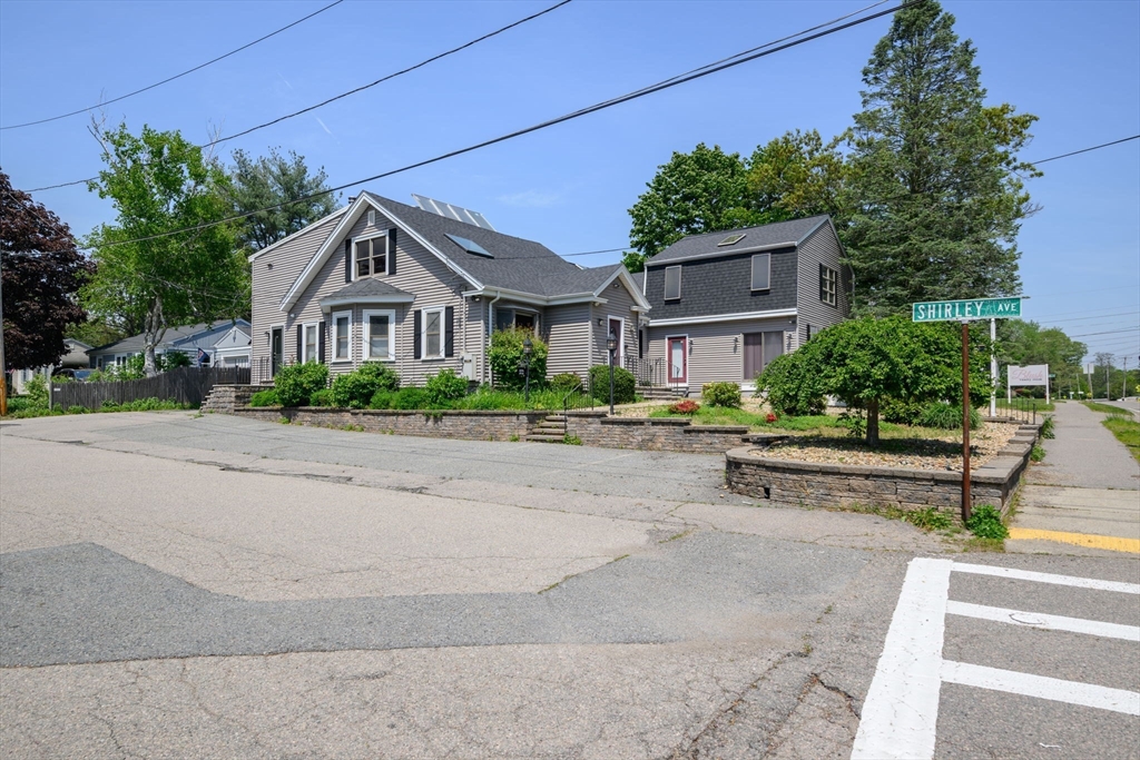 275 West Main St