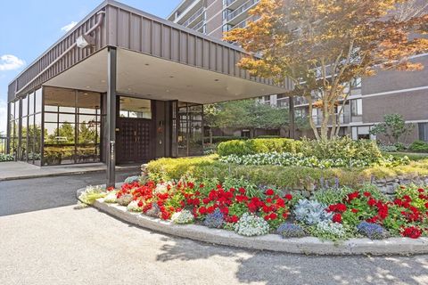 Photo of 40 Village Rd #1006, Middleton, MA 01949 (MLS # 73481984)