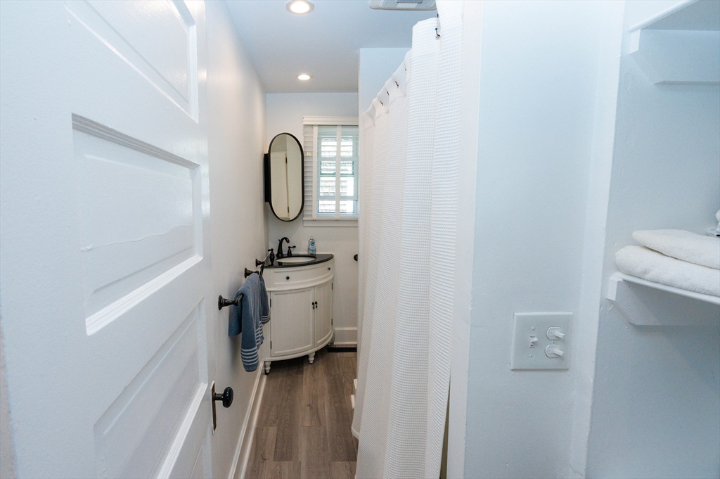 35 Oak ST #1, Plymouth, MA Photo #13