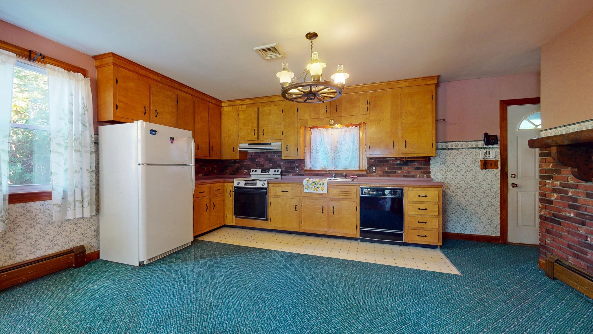 16 Clinton St, Dartmouth, MA, 16 Clinton St, Dartmouth, MA Photo #7