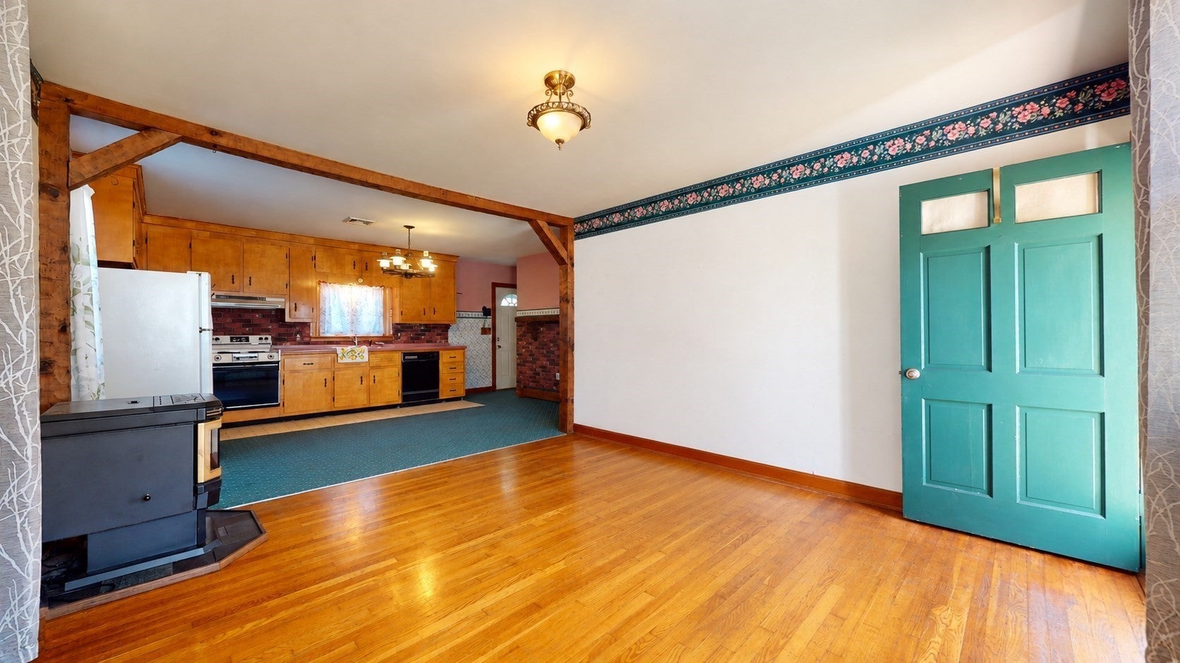 16 Clinton St, Dartmouth, MA, 16 Clinton St, Dartmouth, MA Photo #6