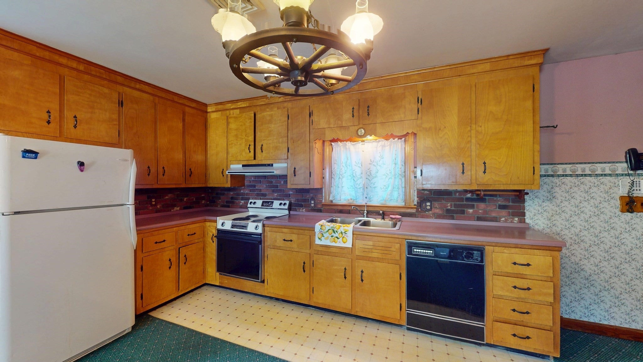 16 Clinton St, Dartmouth, MA, 16 Clinton St, Dartmouth, MA Photo #9