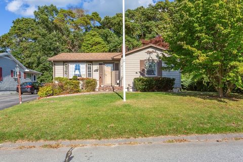 17 Roy St Fairhaven MA 02719