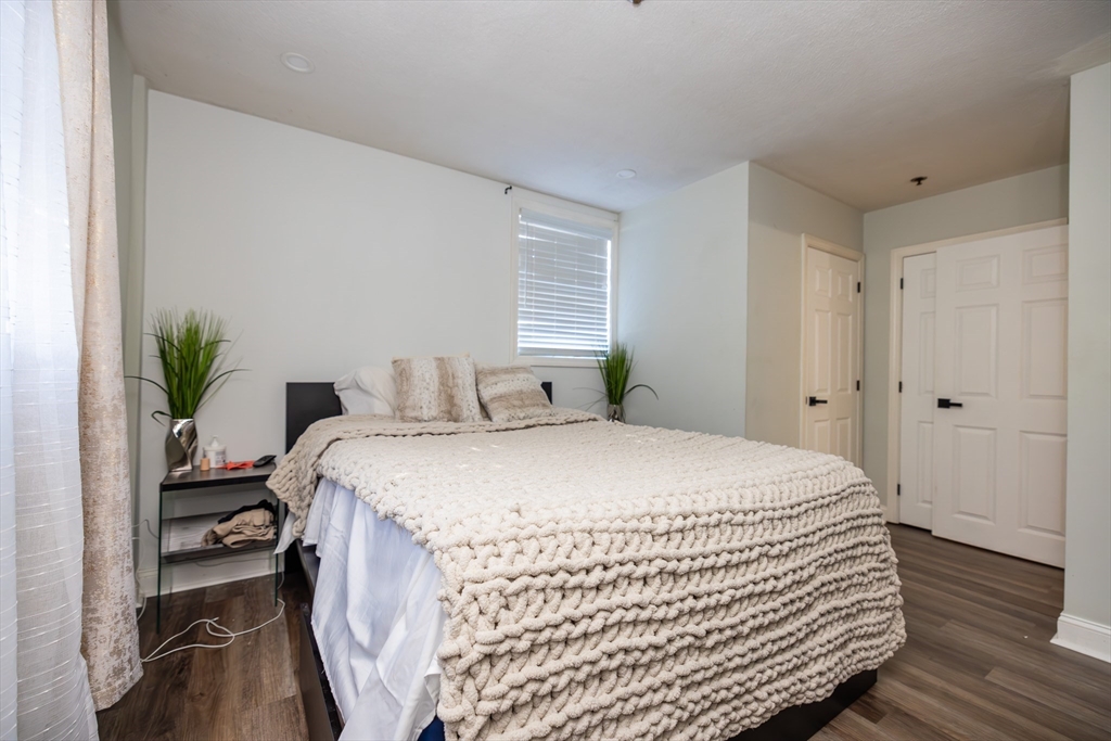 10 Beacon St 102