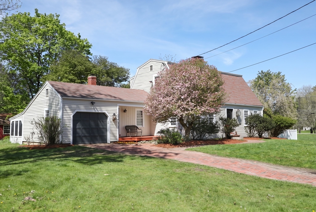 110 Cross St, Andover, MA Photo #2