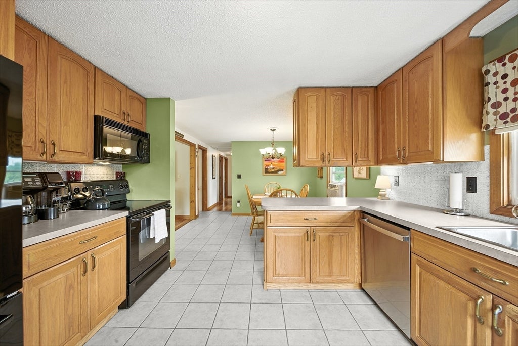 2 Overlook Ave, Haverhill, MA, 2 Overlook Ave, Haverhill, MA Photo #18