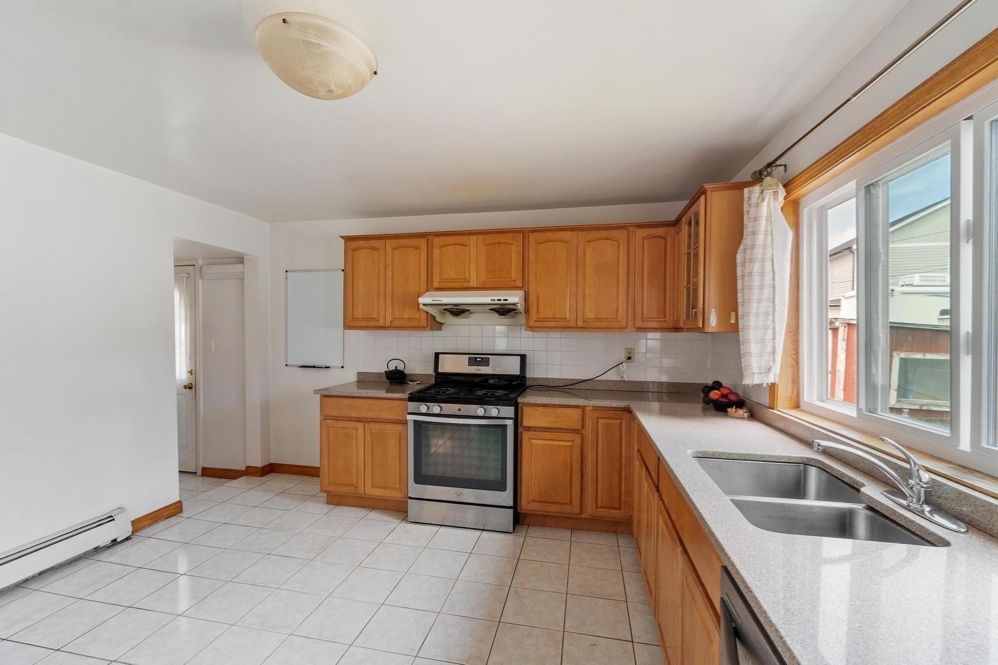 9 Lill Avenue, Newton, MA, 9 Lill Avenue, Newton, MA Photo #9