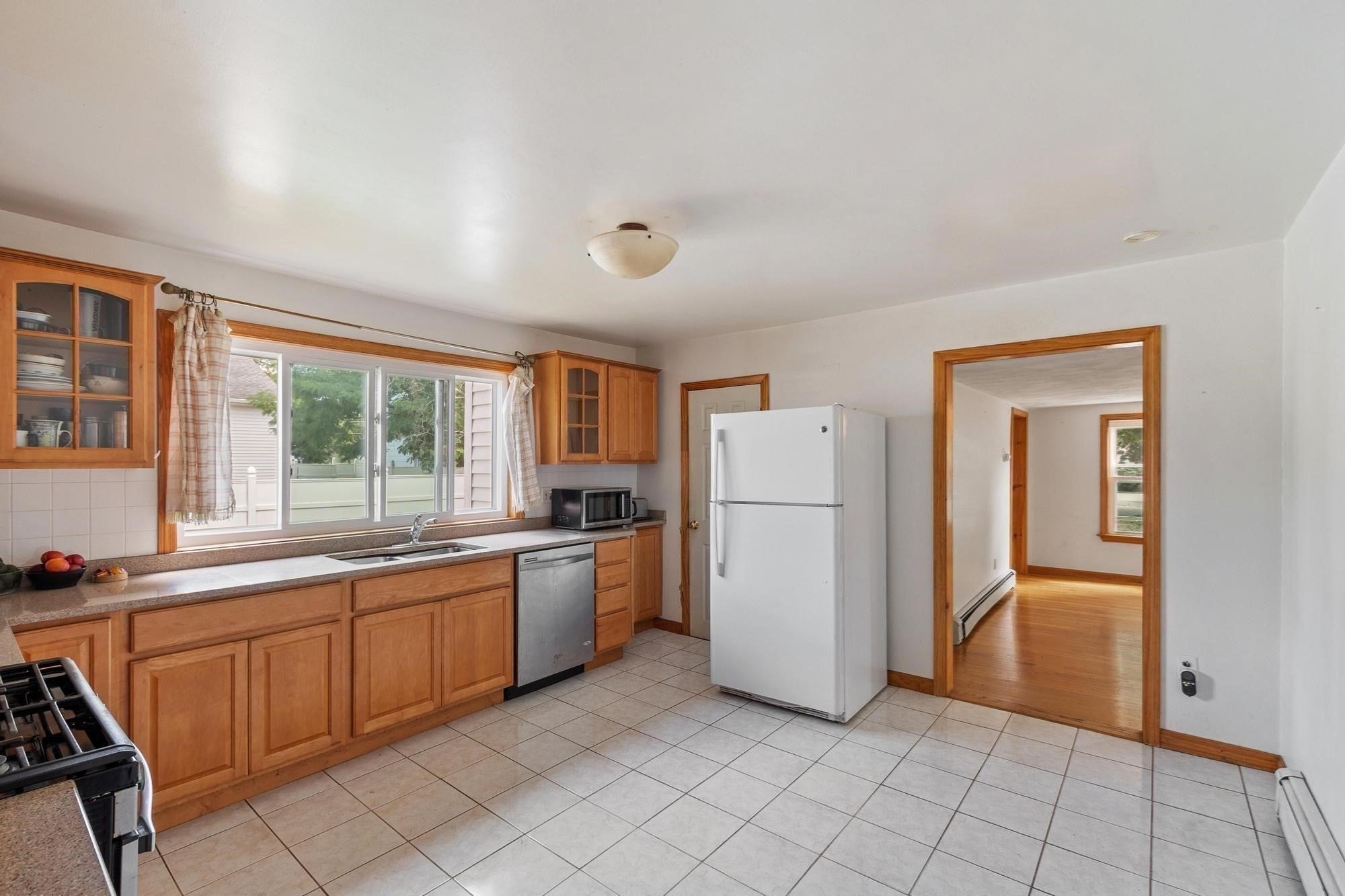 9 Lill Avenue, Newton, MA, 9 Lill Avenue, Newton, MA Photo #7