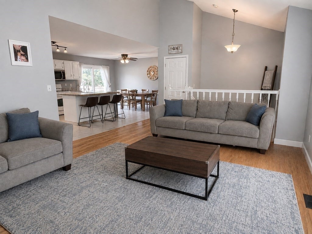 24 Montclair St, Chicopee, MA, 24 Montclair St, Chicopee, MA Photo #6