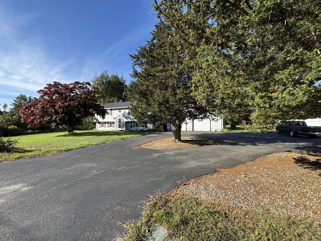 321 Bay Road