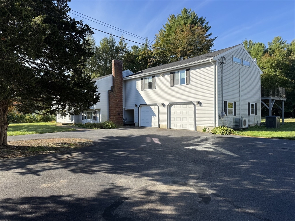 321 Bay Road