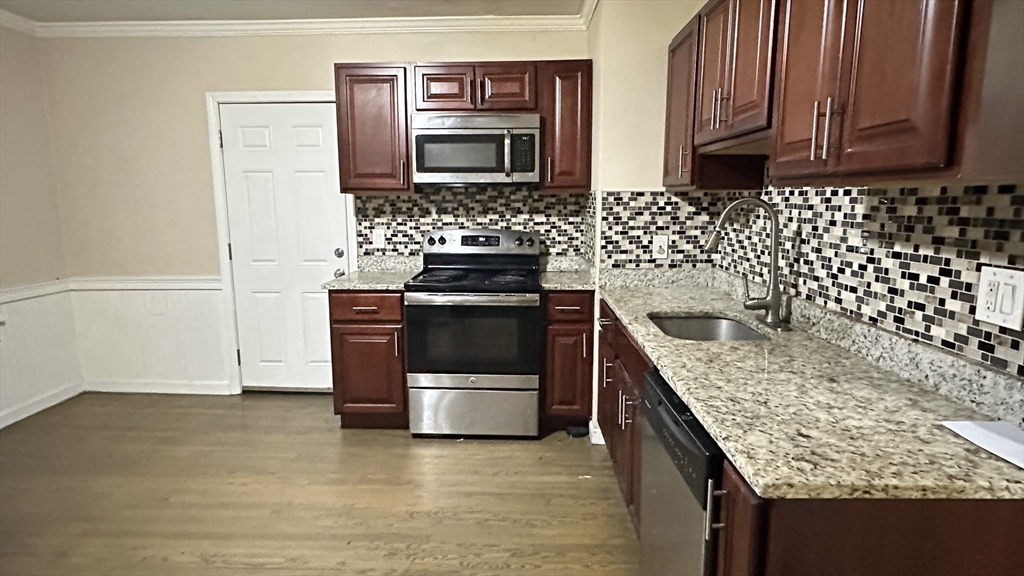 3106-3110 Washington St