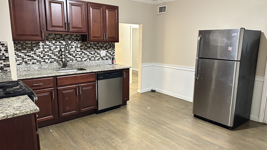 3106-3110 Washington St