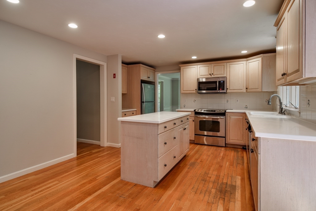 81 Tisdale Dr