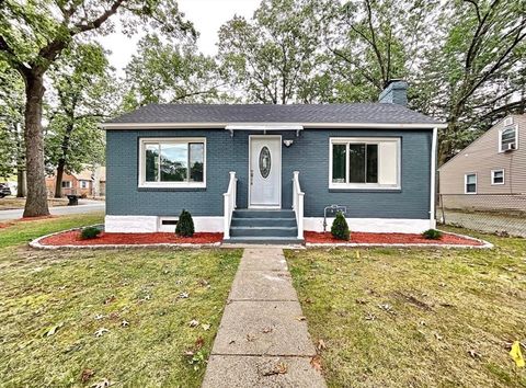 867 Roosevelt Ave Springfield MA 01109