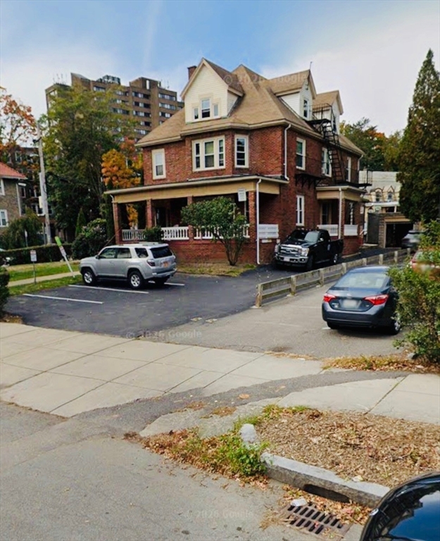 1857 Commonwealth Ave